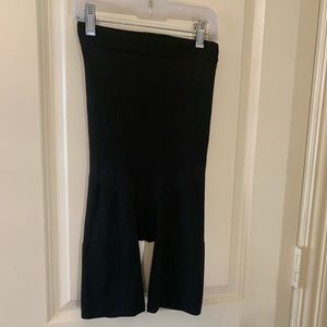 Spanx black shape wear shorts